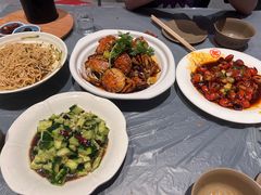 -肥肥虾庄·金牌油焖大虾(杨园滨江时代walk店)