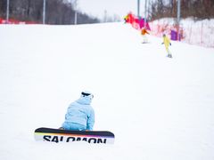 -鳌山滑雪度假区