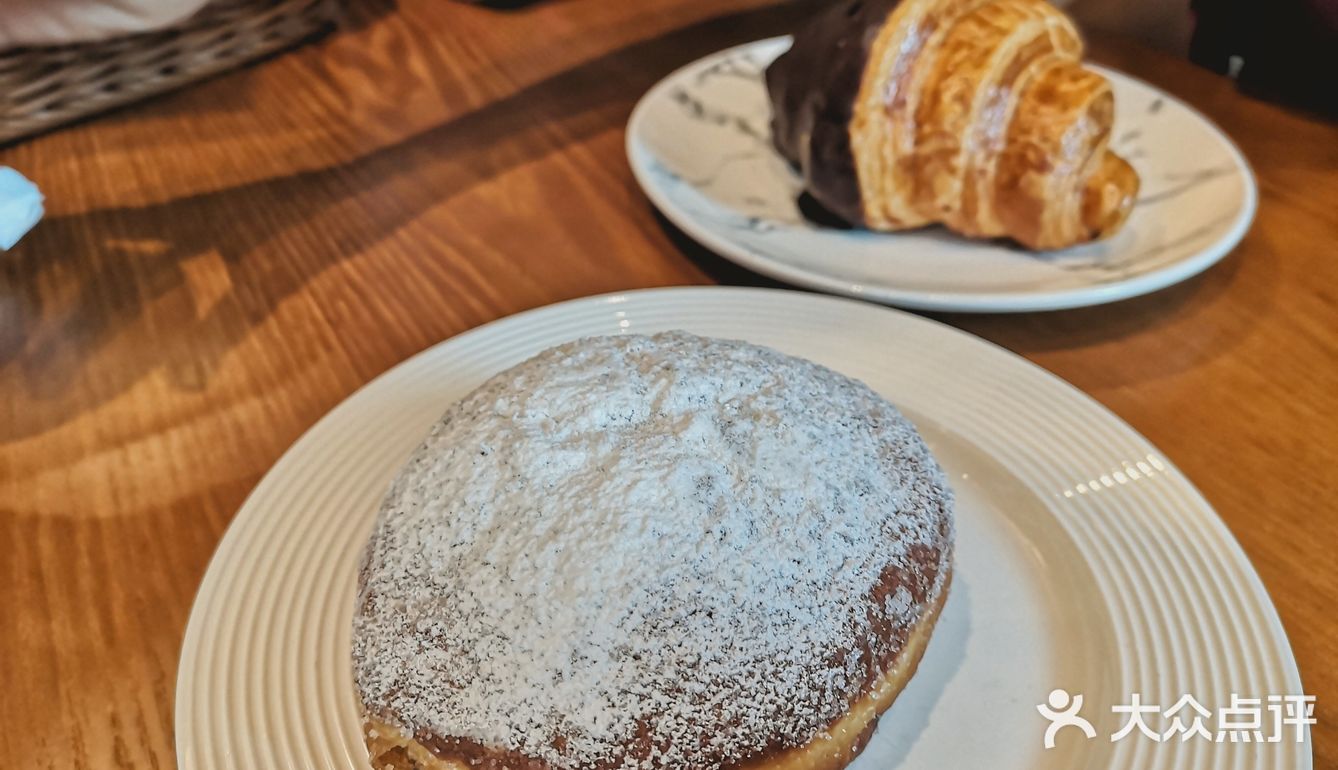 最正宗的德式烘焙 碱水包 Berliner甜甜圈