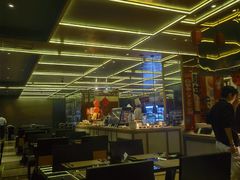 -大中华希尔顿酒店-念自助餐·嗨啤·小龙虾