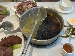 -陆记鹅庄·潮汕菜·狮头鹅(大仟里店)