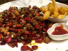 经典辣子鸡配大薯条-眉州东坡·熊猫主题餐厅(枫蓝店)