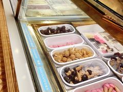 自助取餐区-MADO冰淇淋咖啡馆(淘金店)