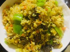 咖喱牛肉炒饭-小艾家的炒饭(万新村店)