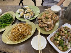 炭烧蒜蓉生蚝-贞姨美食·老字号海鲜大排档