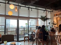 -luutosa  cafe & tea 鹿兔山