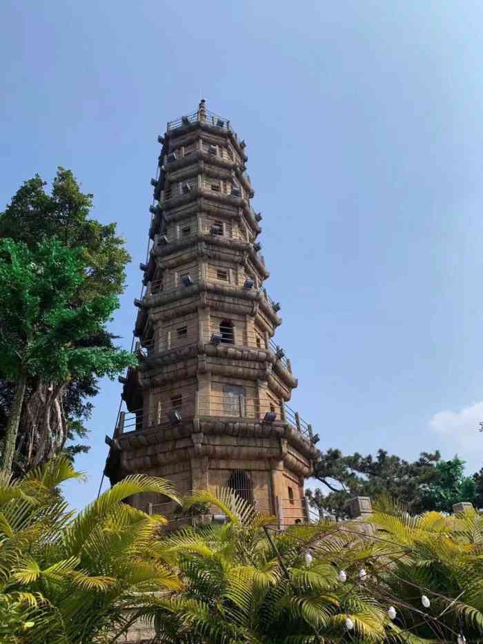 罗星塔公园-"再次来到了罗星塔公园,碰巧遇上拍摄宣传短.