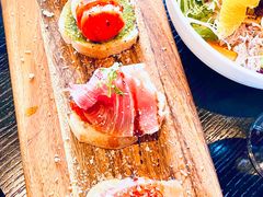 -wineapp葡萄酒餐吧(外滩金融中心店)