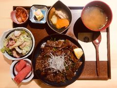 -本格丼·炭火烤肉饭(大悦路成都大悦城店)