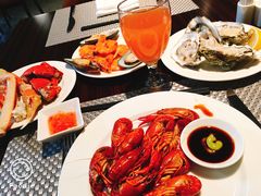 -BLU 全日制餐厅(上海安曼纳卓悦酒店)