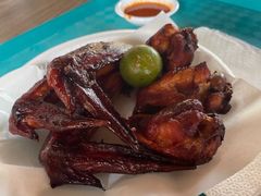 -东海岸人工湖美食村