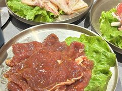 -围炉肉舍•炭烤活鳗•丹东海鲜烤肉(步行街店)