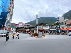 -韩妹鱼庄·泸定老字号(泸定店)