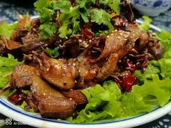 -八两八金·莱芜特色炒鸡(市南漳浦路店)