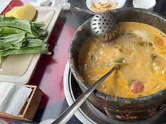 -南渝食府.墨脱石锅松茸鸡