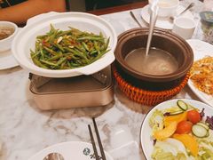 -小菜园新徽菜(宜兴八佰伴店)
