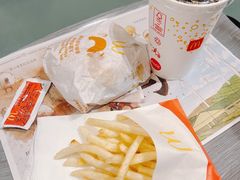 -麦当劳(湖滨路店)