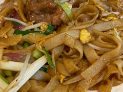 干炒牛河-高第街56号港式餐厅·精选(世茂广场宽厚里大明湖店)