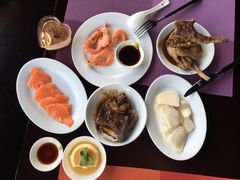 三文鱼生鱼-粤海酒店-旋转餐厅