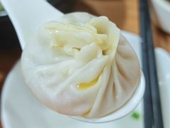 -莱莱小笼·乔艾