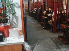 -乡土黄·鲜牛肉火锅·小龙虾(兴业街店)