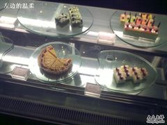 20090801528-世贸君澜·云天阁自助餐厅