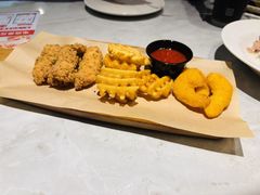 -必胜客(WOW南雄店)