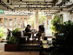 -ROAST coffee & eatery