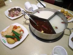 -蒙肥羊·酸汤潮牛·鲜牛肉火锅烤肉自助(岗顶店)
