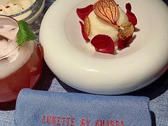 -弦月窗LUNETTE BY AMANDA(复兴路店)