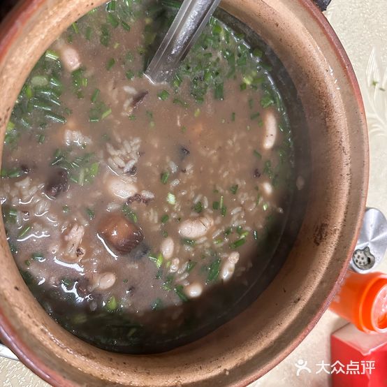 沙琅黄记鸡仔粥(水东分店)