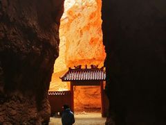 -天山神秘大峡谷