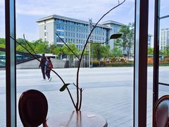 -红跑车蛋糕世界(龙湖杭州西溪天街店)