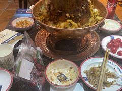 -巴四老城区炭火蛙锅(张江店)