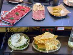 -由衷贵州酸汤牛肉火锅(新桥店)