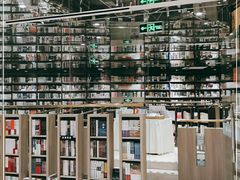 -钟书阁(群光广场店)