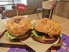 -必胜客(中南世纪城店)