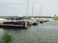 -上海滴水湖皇冠假日酒店