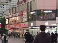 -万达广场(南昌红谷滩店)