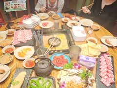 -老牌坊云南鱼豆花火锅(爱建店)