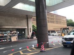 -上海宾馆-停车场