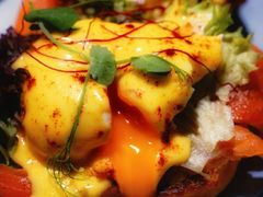 百香果烟熏三文鱼宾尼迪蛋-BE BRIGHT KITCHEN(正佳广场店)