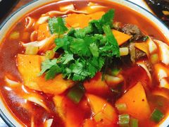 红烧牛肉面-老韩家清真食府