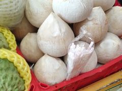 -三亚新鸿港水果一级批发市场