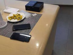 -华为授权体验店(万航渡路)