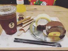 -LINE FRIENDS Garosu-gil Flagship Store