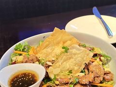 夏威夷风味鸡肉薄脆沙拉-blue frog蓝蛙(长泰广场店)