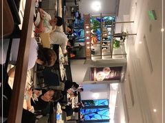 -港丽餐厅(高德置地店)