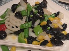 -巴扎美食·新疆菜·西域歌舞表演餐厅(新疆大厦店)