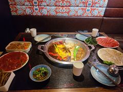 -三个四川人火锅(华联商厦店)